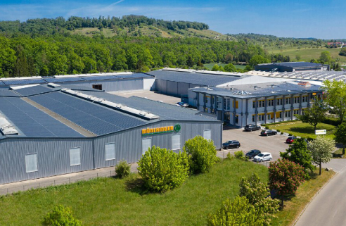 Stammhaus und Verwaltungssitz in Ötisheim